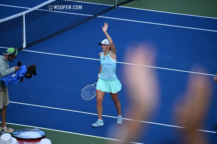 比赛都充满 比赛都充满